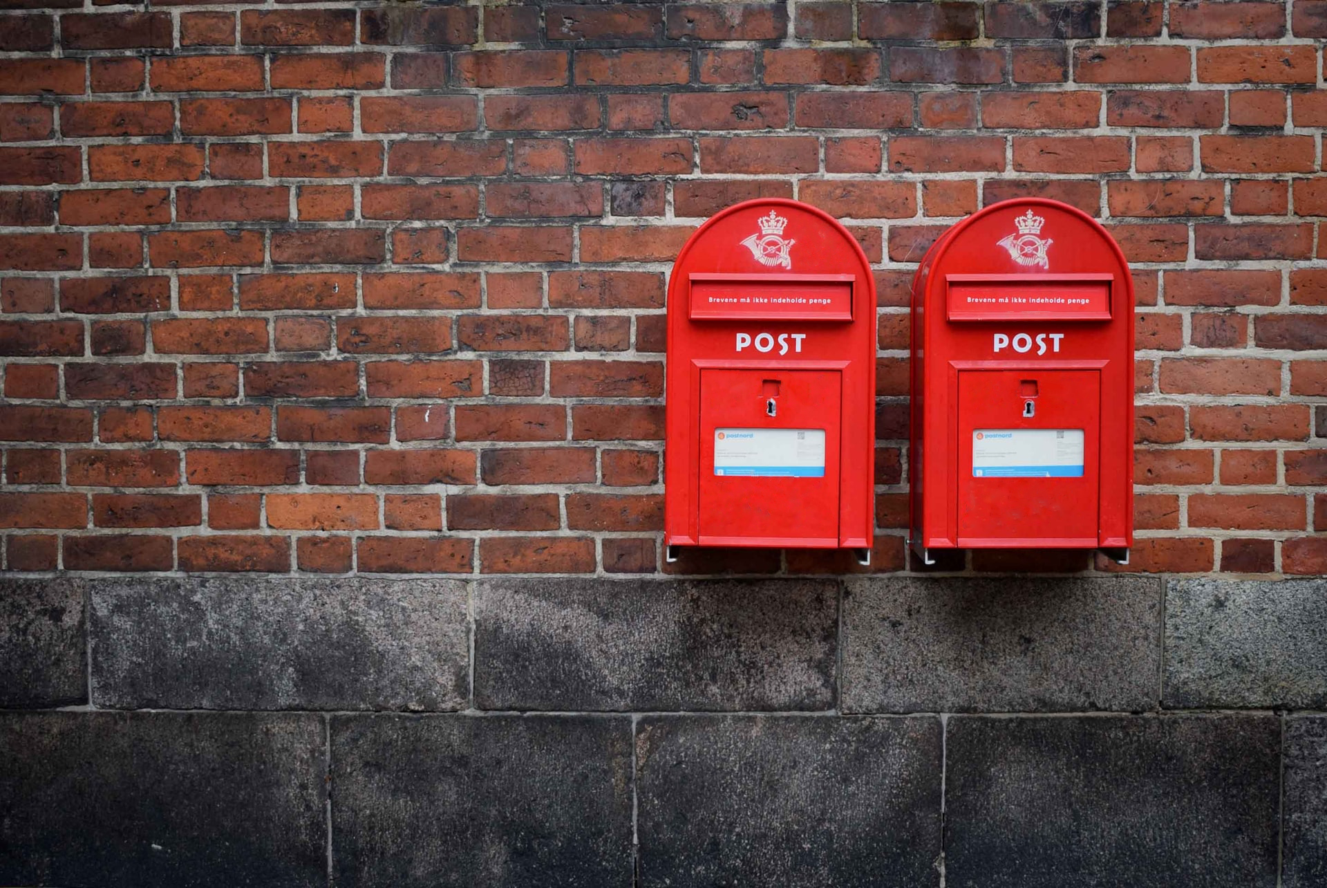 how to create a perfect newletter cover photo