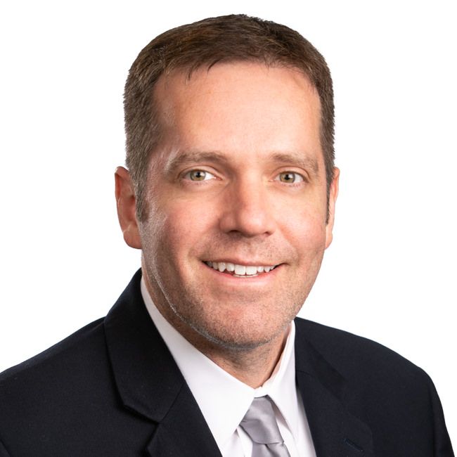 Chris Walsh, presidente, founding editor, at malapit nang maging CEO, ng Marijuana Business Daily