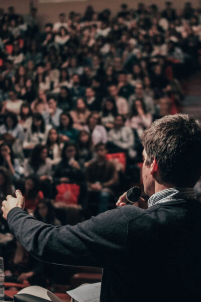 Équilibrer la création d’audience et la monétisation