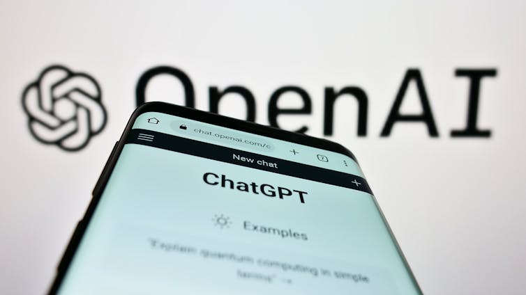 تستخدم شركات التكنولوجيا مثل OpenAI المزيد من البيانات الاصطناعية لتدريب نماذج الذكاء الاصطناعي. تي شنايدر / شاترستوك