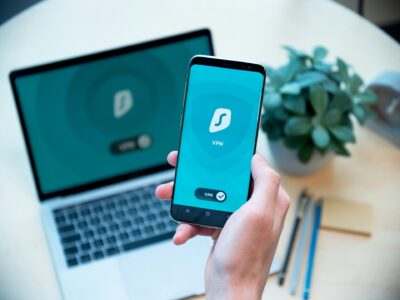 Bakit ang mga online publisher ay nangangailangan ng isang VPN: Pagprotekta ng data, mapagkukunan, at kita